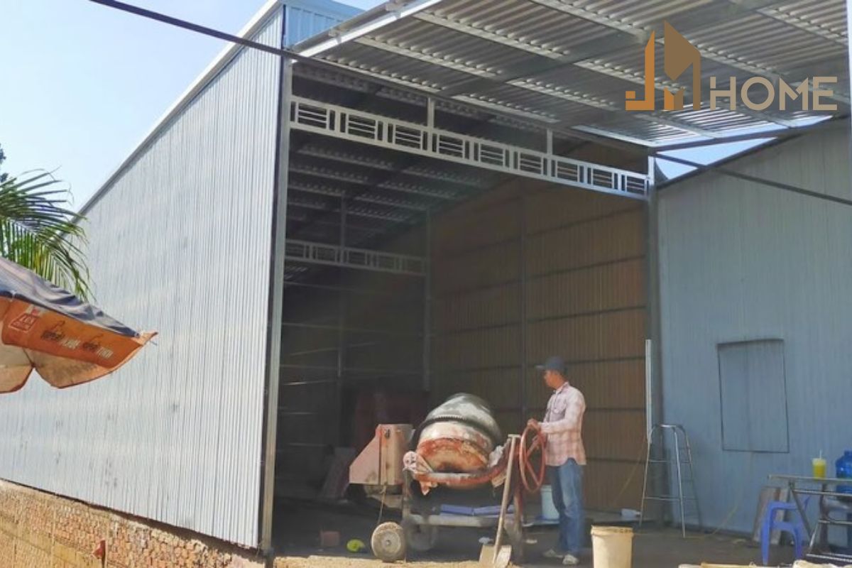 Dựng nhà tôn có phải xin giấy phép xây dựng không?