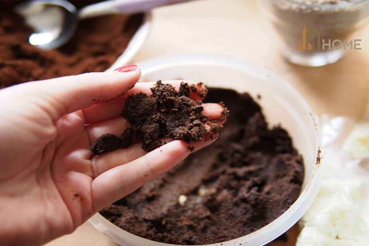 Một số sản phẩm hỗ trợ chuyên dụng để khử mùi sơn nhà mới