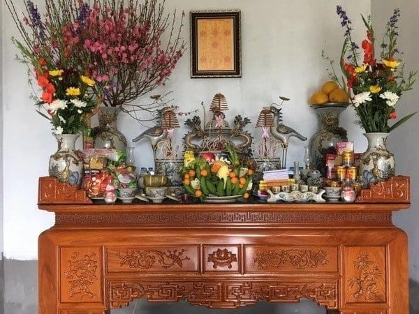 Một số vật phẩm cần có trước khi bố trí bàn thờ gia tiên