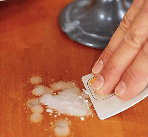 Xoá vết nến trên đồ gỗ