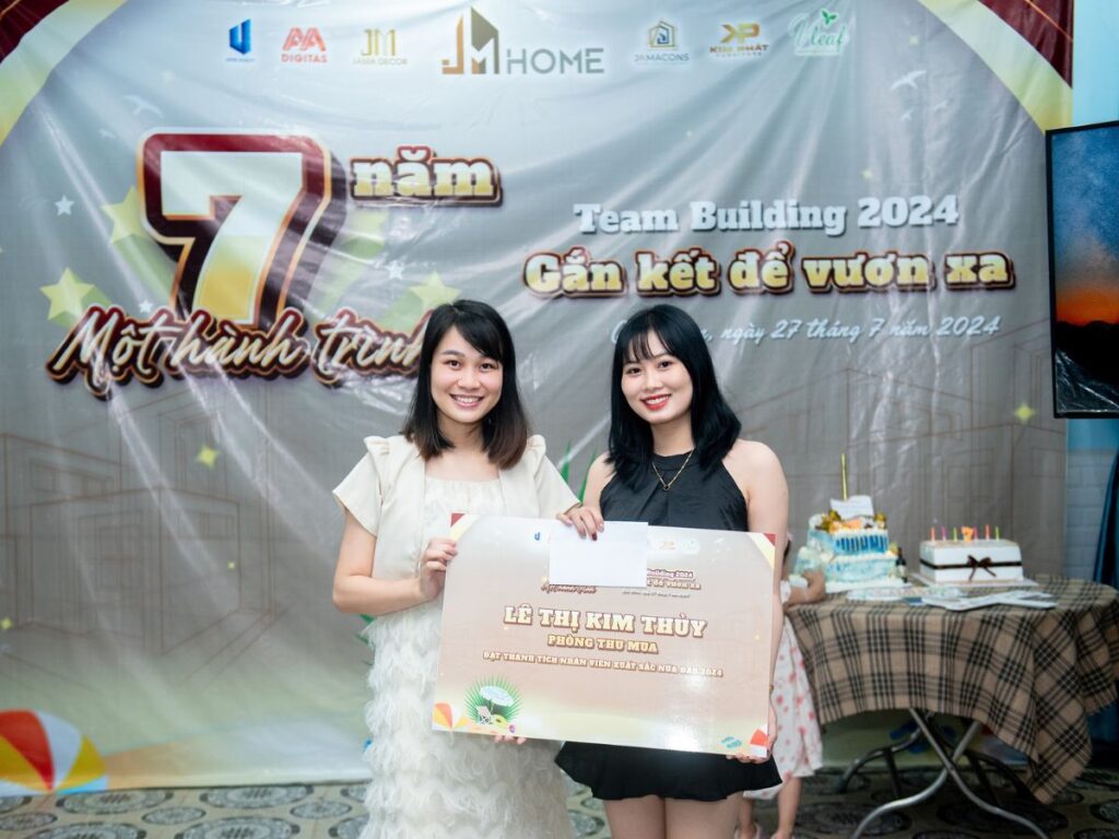 Nhân viên xuất sắc phòng thu mua