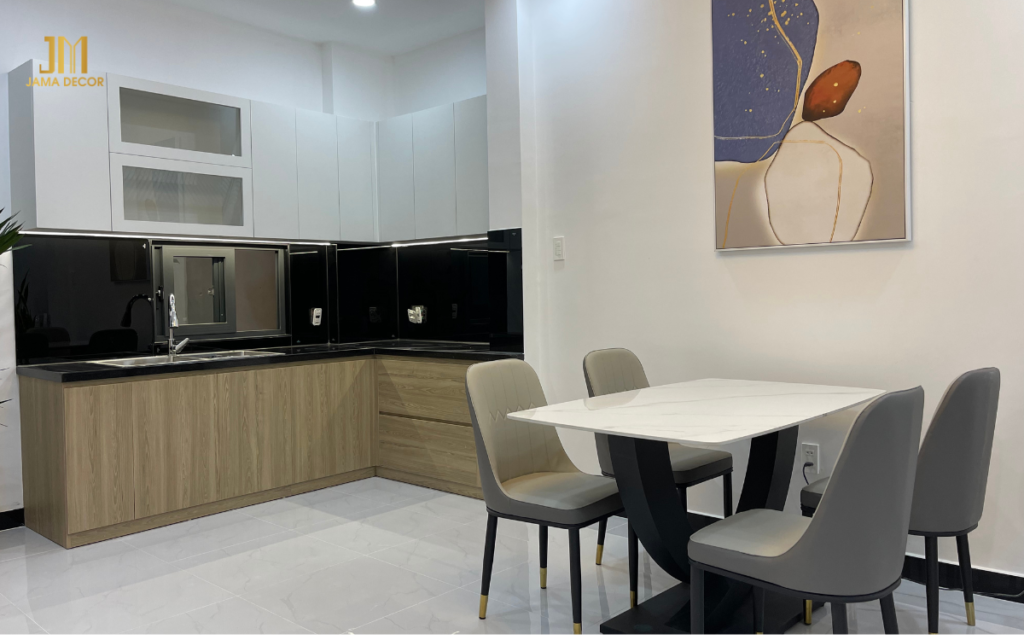 5 Kinh nghiệm cải tạo nhà ống đơn giản 22 Nội thất khu vực bếp sau cải tạo nhà ống đơn giản