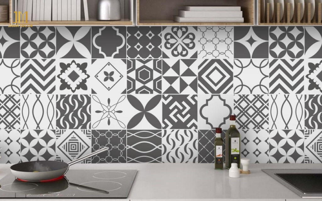 5 Kinh nghiệm cải tạo nhà ống đơn giản 23 Hoạt tiết của gạch men bông sẽ tạo điểm nhấn nổi bậc cho căn bếp của bạn