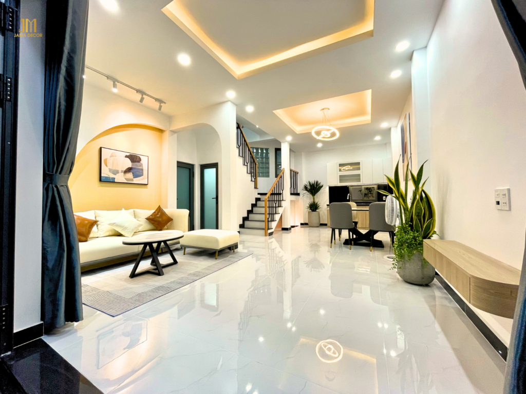 5 Kinh nghiệm cải tạo nhà ống đơn giản 19 Kết hợp khu vực phòng khách và phòng bếp để tạo không gian rộng rãi