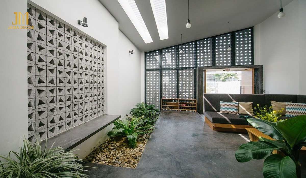 Cải tạo nhà 20m2 trở nên rộng rãi, thoáng mát, khang trang 22 Bố trí hệ thống cửa lớn, thiết kế giếng trời để tận dụng ánh sáng tự nhiên