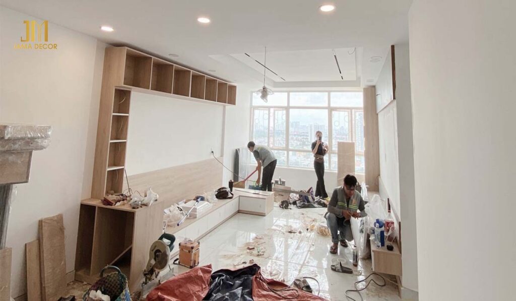 Khi thi công nhà, bạn nên lựa chọn các loại máy móc hiện đại để giảm tiếng ồn