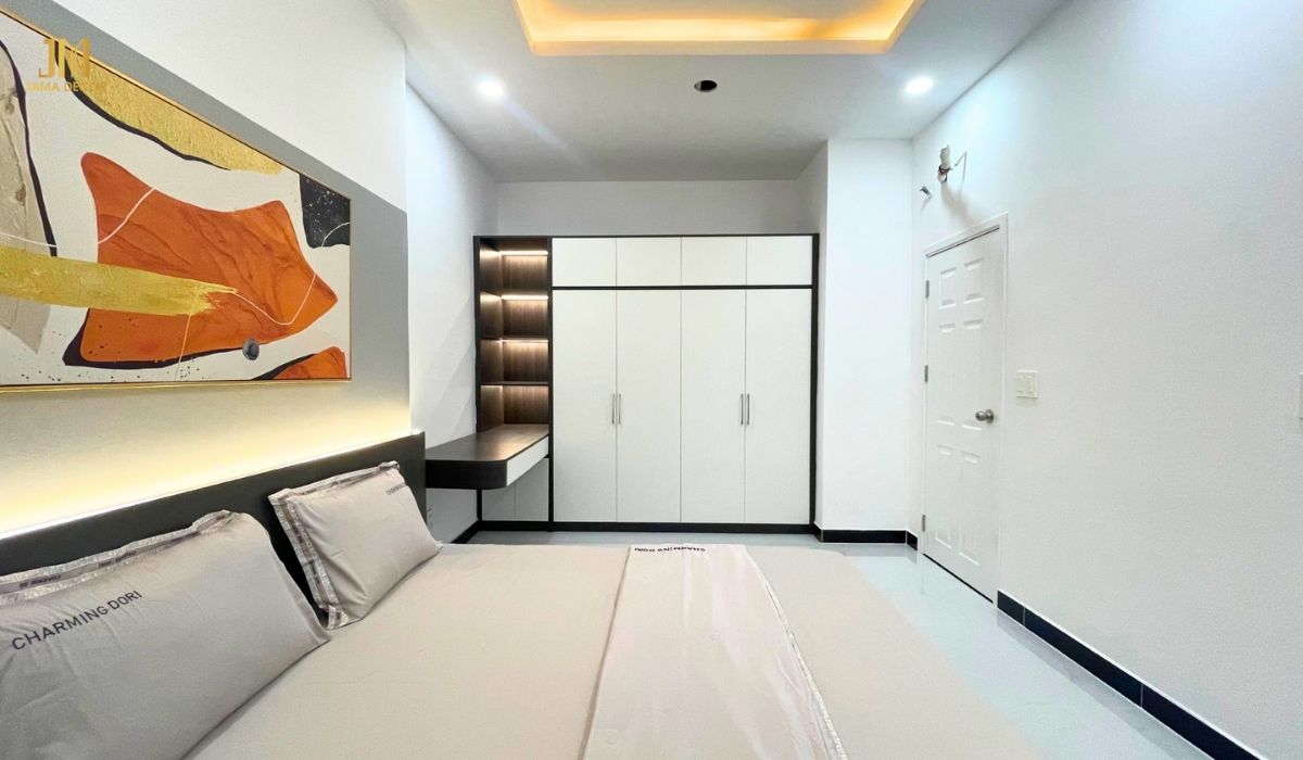 Bàn trang điểm và tủ quần áo có thể được phối hợp hài hòa để tạo điểm nhấn cho căn phòng