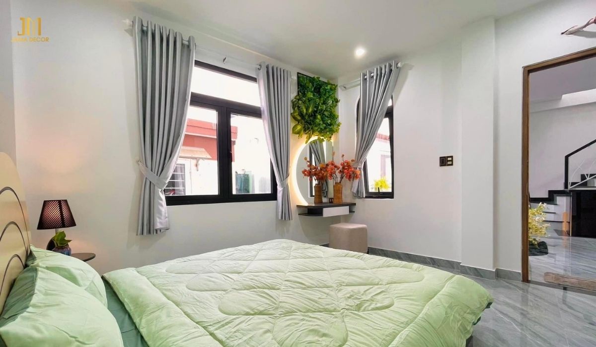 Kết hợp ánh sáng tự nhiên để phòng ngủ trở nên rộng rãi hơn