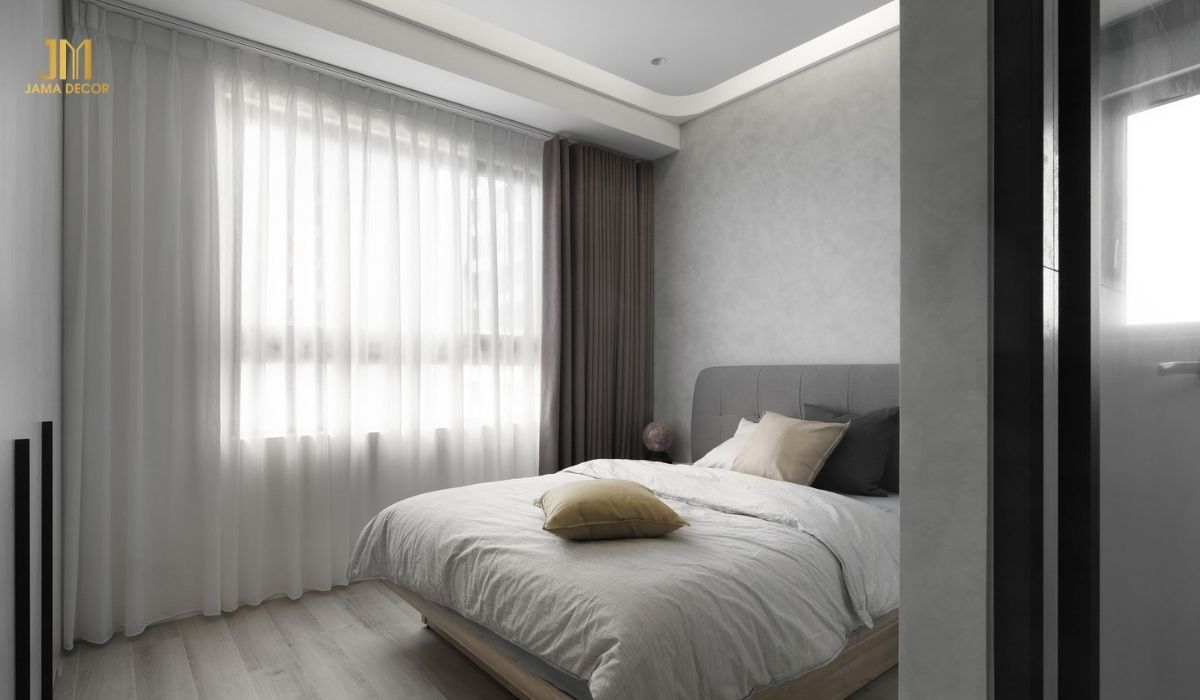 Phòng ngủ tối giản với tone màu trắng, xám làm chủ đạo