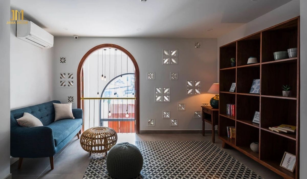 Sử dụng các màu tương phản để tạo điểm nhấn cho phòng khách