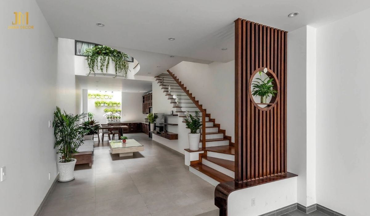 Các đồ nội thất được sắp xếp hợp lý mang lại vẻ hài hòa cho không gian