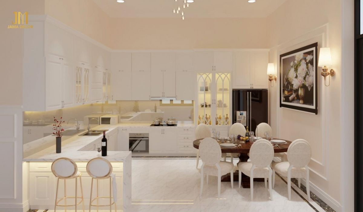 Bếp được bố trí theo hình chữ U, tận dụng tối đa diện tích và tạo sự thuận tiện trong quá trình nấu nướng