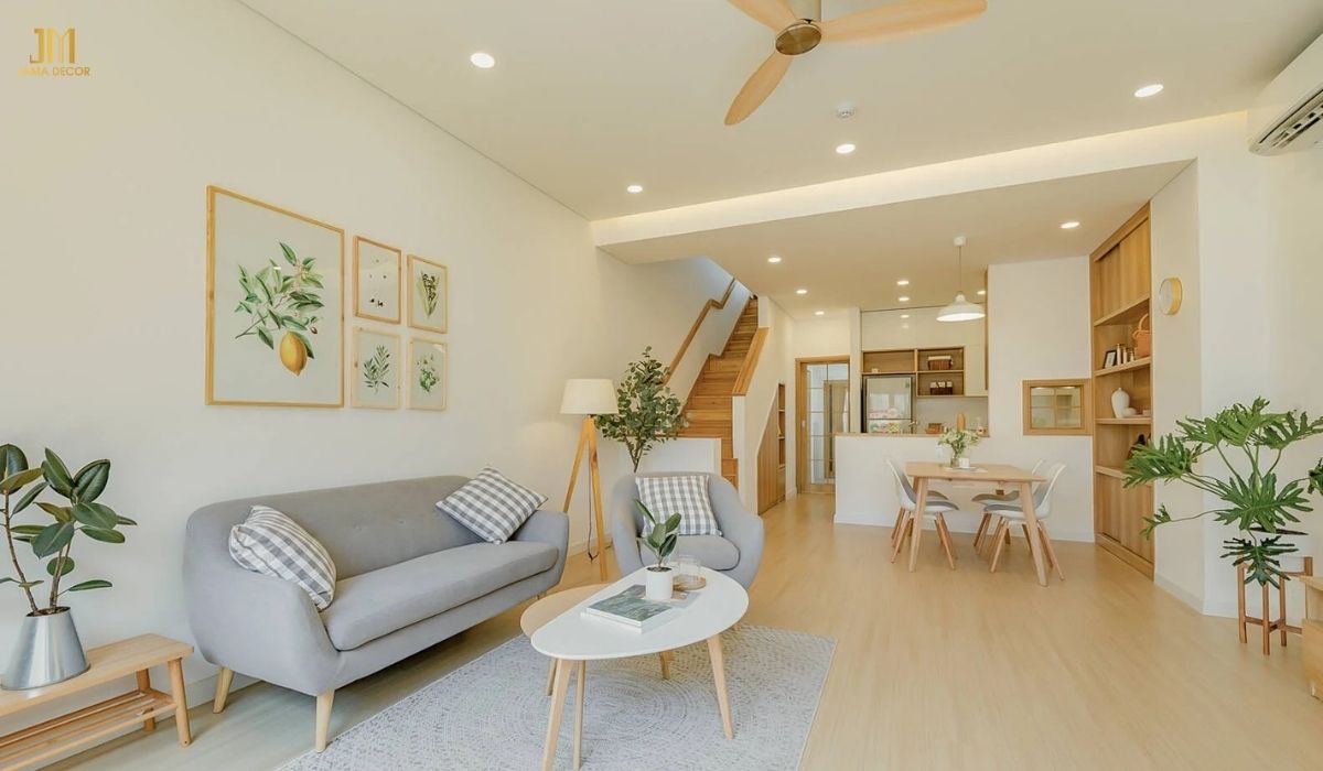 Lựa chọn đồ nội thất có thiết kế đơn giản, gọn gàng sẽ giúp không gian bếp trở nên gọn gàng, ngăn nắp hơn