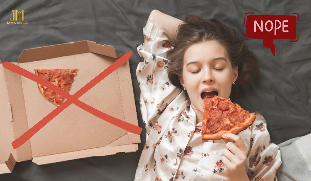 Không ăn uống trên giường để hạn chế sự xuất hiện của kiến