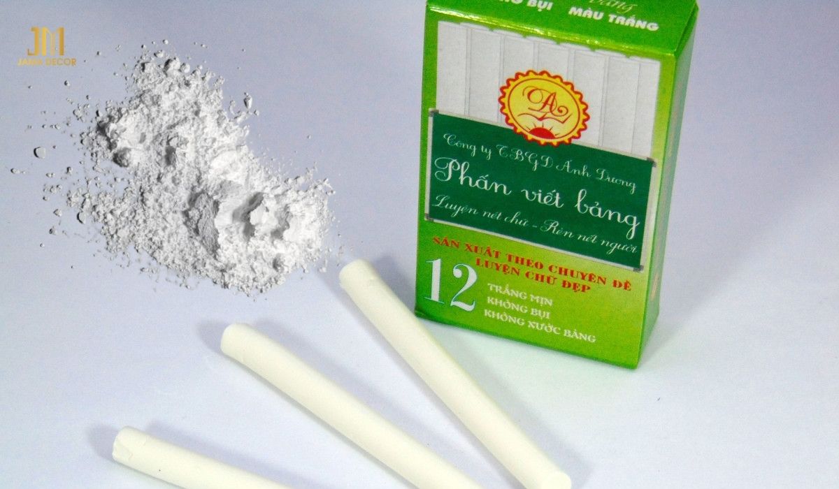 Dùng bột phấn bảng để diệt kiến là một cách tự nhiên và hiệu quả