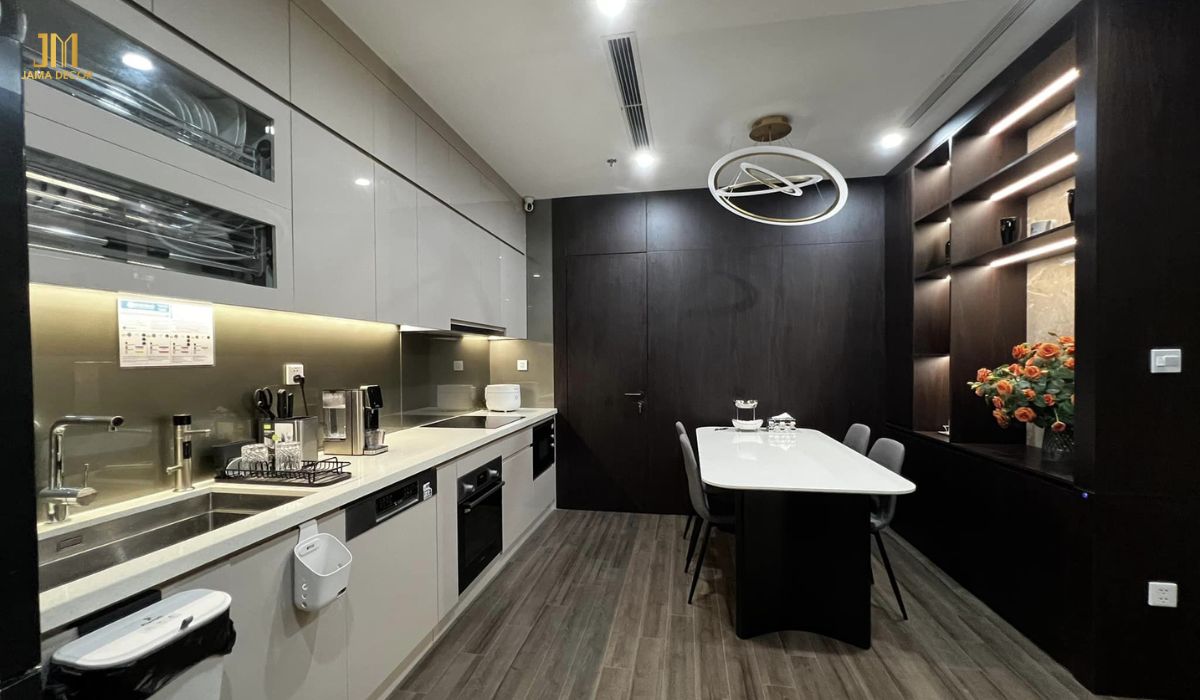 Phòng bếp tràn ngập cá tính và sự huyền bí bởi phong cách riêng
