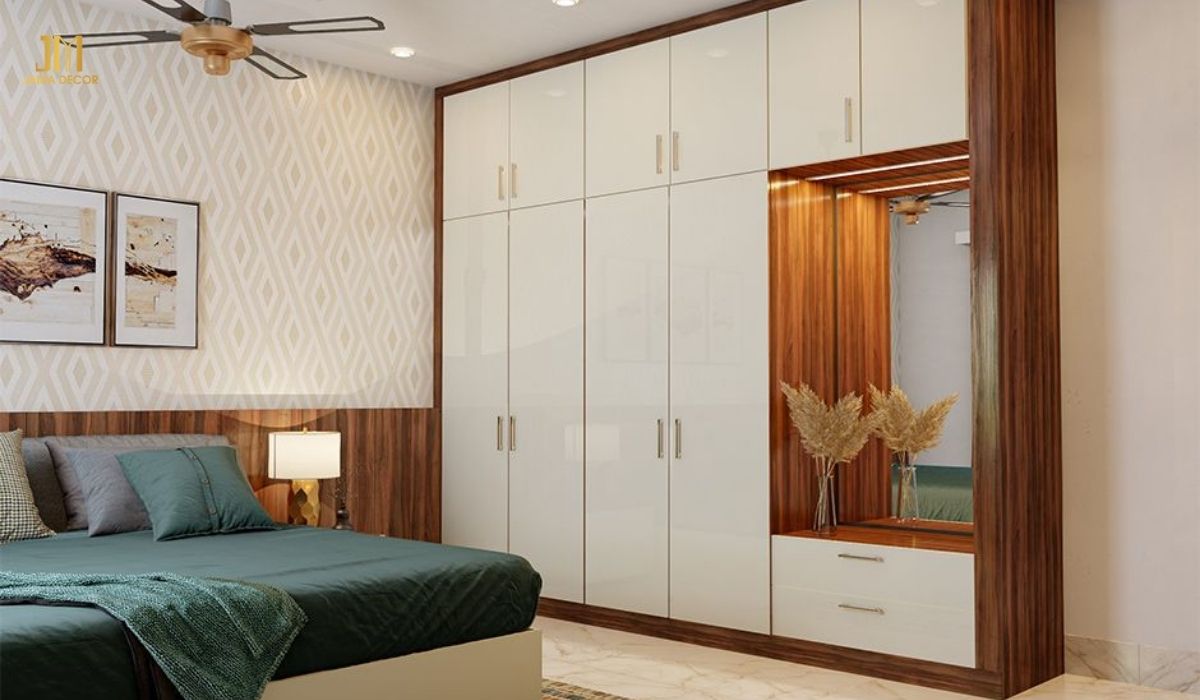 Tham khảo giá từ nhiều nguồn khác nhau giúp người mua cân đối các tài chính hợp lý