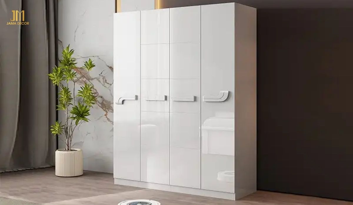 Trước khi mua, hãy đo kích thước chính xác của tủ quần áo 4 cánh vì nó khá lớn