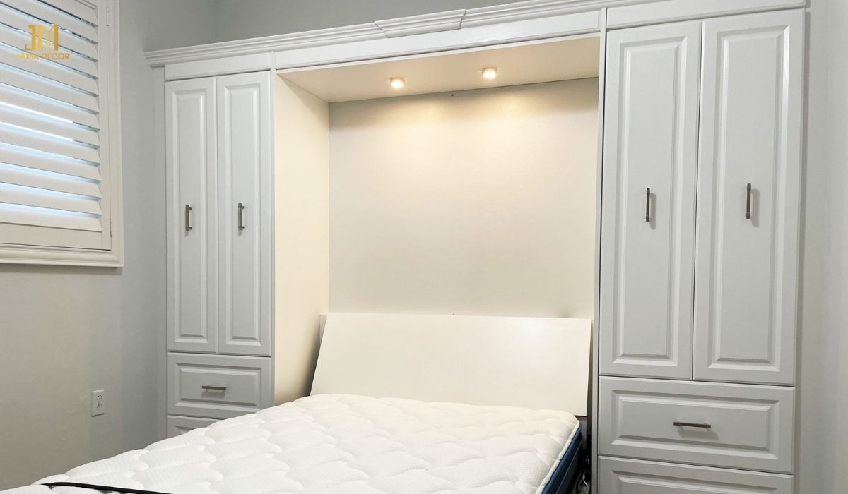 Tủ 2 cánh gỗ công nghiệp màu trắng với thiết kế ngăn kéo tiện dụng 
