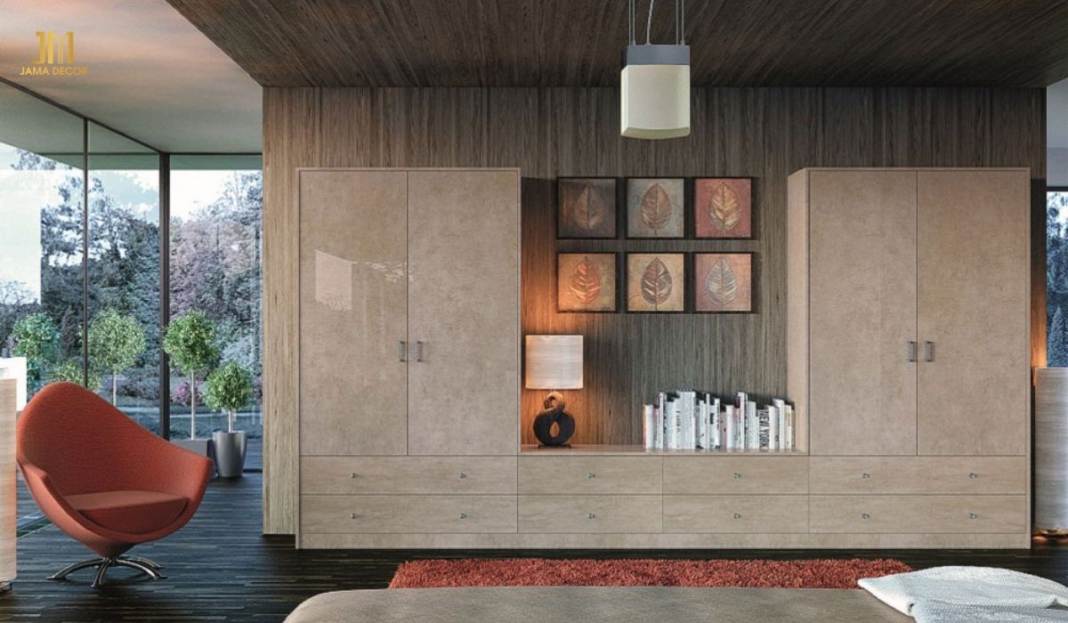 Đặt tủ ở nơi có nắng mặt trời trực tiếp dễ làm mất độ bóng, làm giảm chất lượng