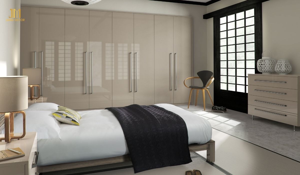 Vệ sinh đều đặn để tủ quần áo Acrylic luôn bền và mới theo thời gian