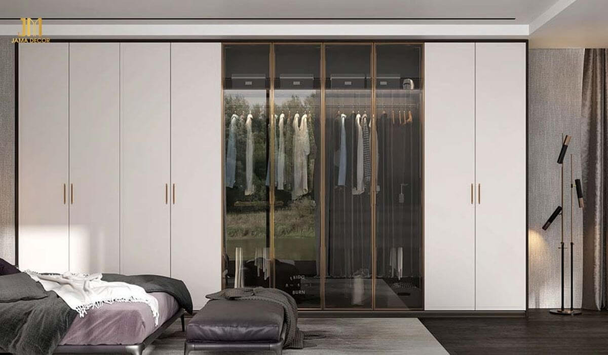 Tủ quần áo cánh kính nên được ở nơi an toàn, tránh vị trí dễ bị va đập mạnh, có nguy cơ va chạm mạnh