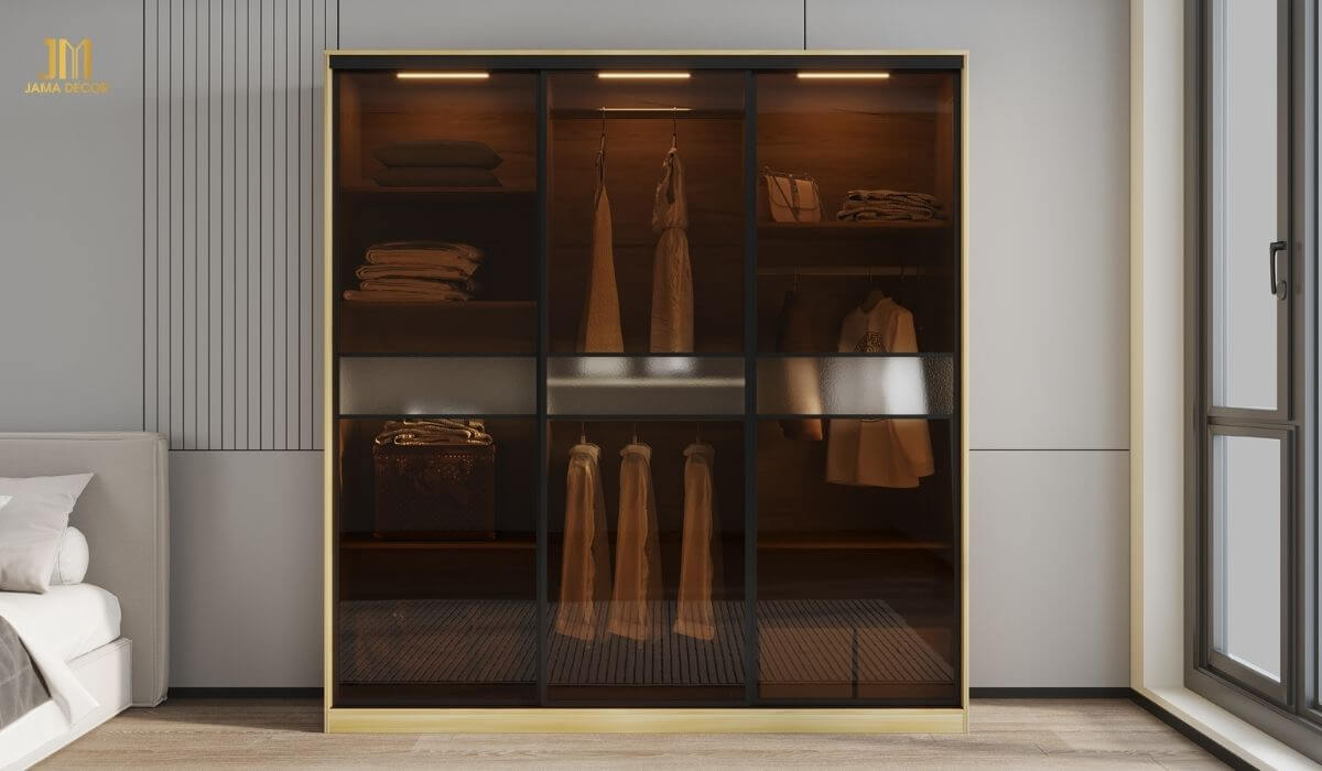 Mẫu tủ quần áo cánh kính cửa trượt giúp tốn ít diện tích