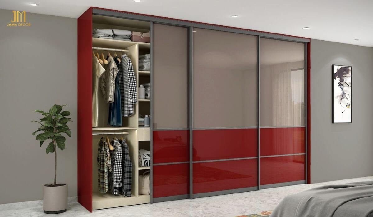 Mẫu tủ quần áo cửa lùa 3 cánh đụng trần tiện lợi