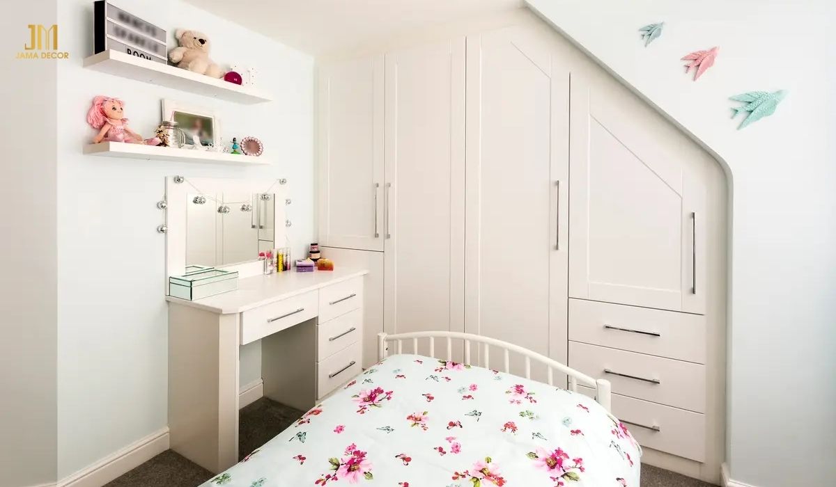 20+ Mẫu tủ quần áo trẻ em đẹp, thịnh hành nhất hiện nay 33 Tận dụng hốc tường làm tủ để quần áo cho bé là giải pháp tối ưu được nhiều gia đình lựa chọn