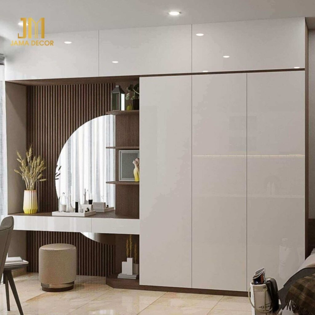 Tủ nhiều cánh kết hợp bàn trang điểm tiện lợi