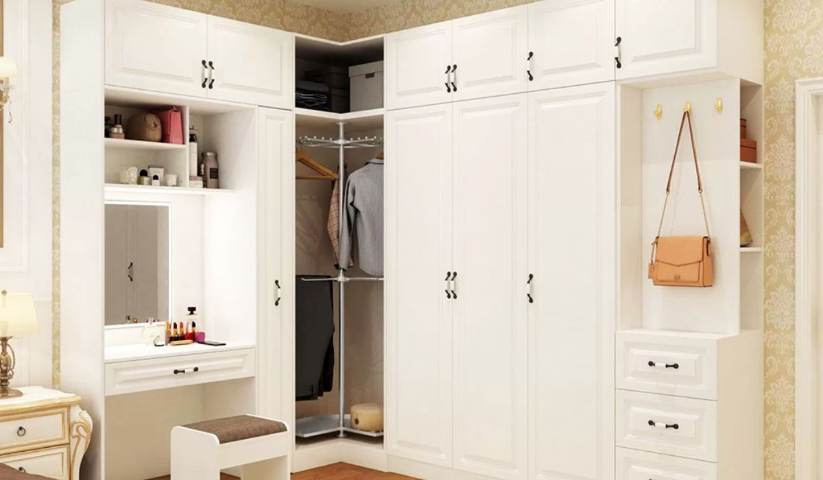 Thiết kế thông minh, cho bạn dễ dàng sắp xếp quần áo gọn gàng, hay để các đồ dùng khác