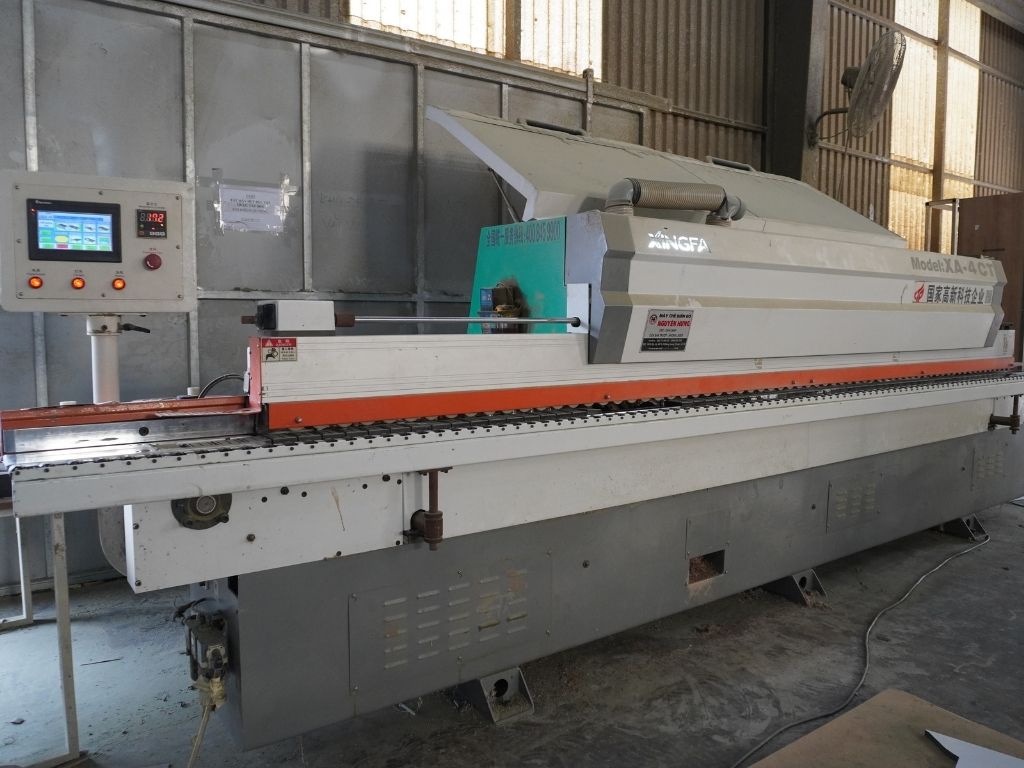 Xưởng sản xuất nội thất gỗ công nghiệp theo yêu cầu 5 máy dán chỉ 8 chức năng
