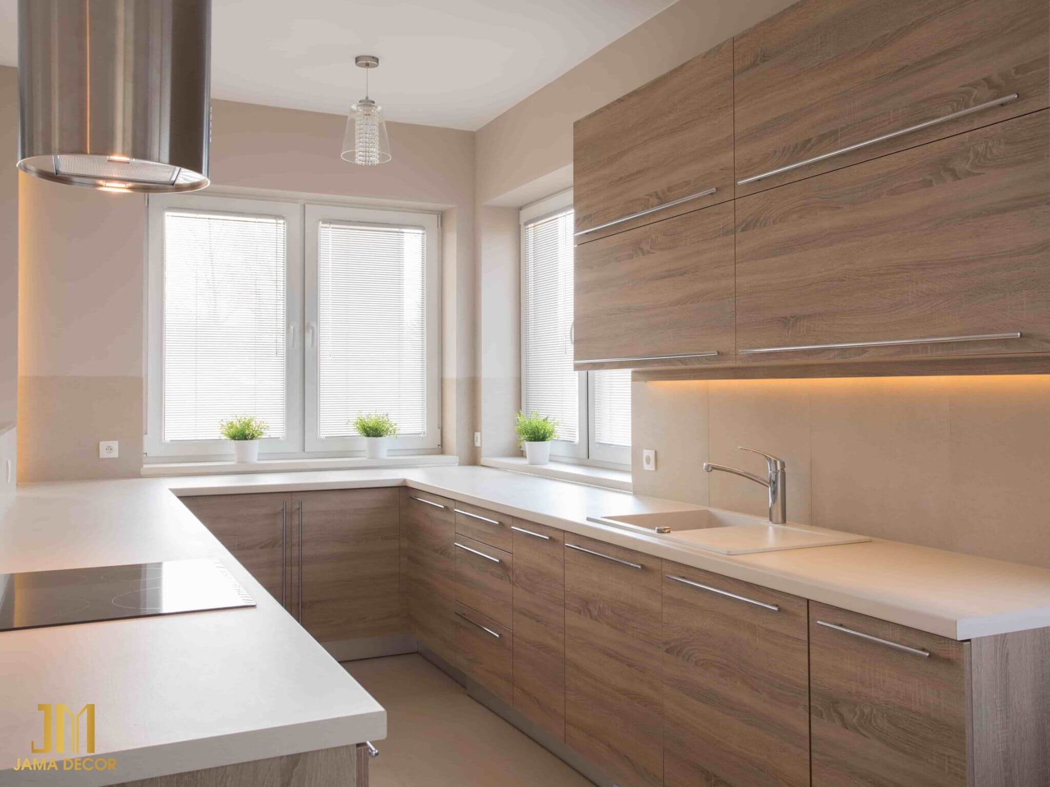 100+ mẫu phòng bếp nhà cấp 4 đẹp, hiện đại, tiết kiệm 41 bếp chữ U màu gỗ tự nhiên MDF