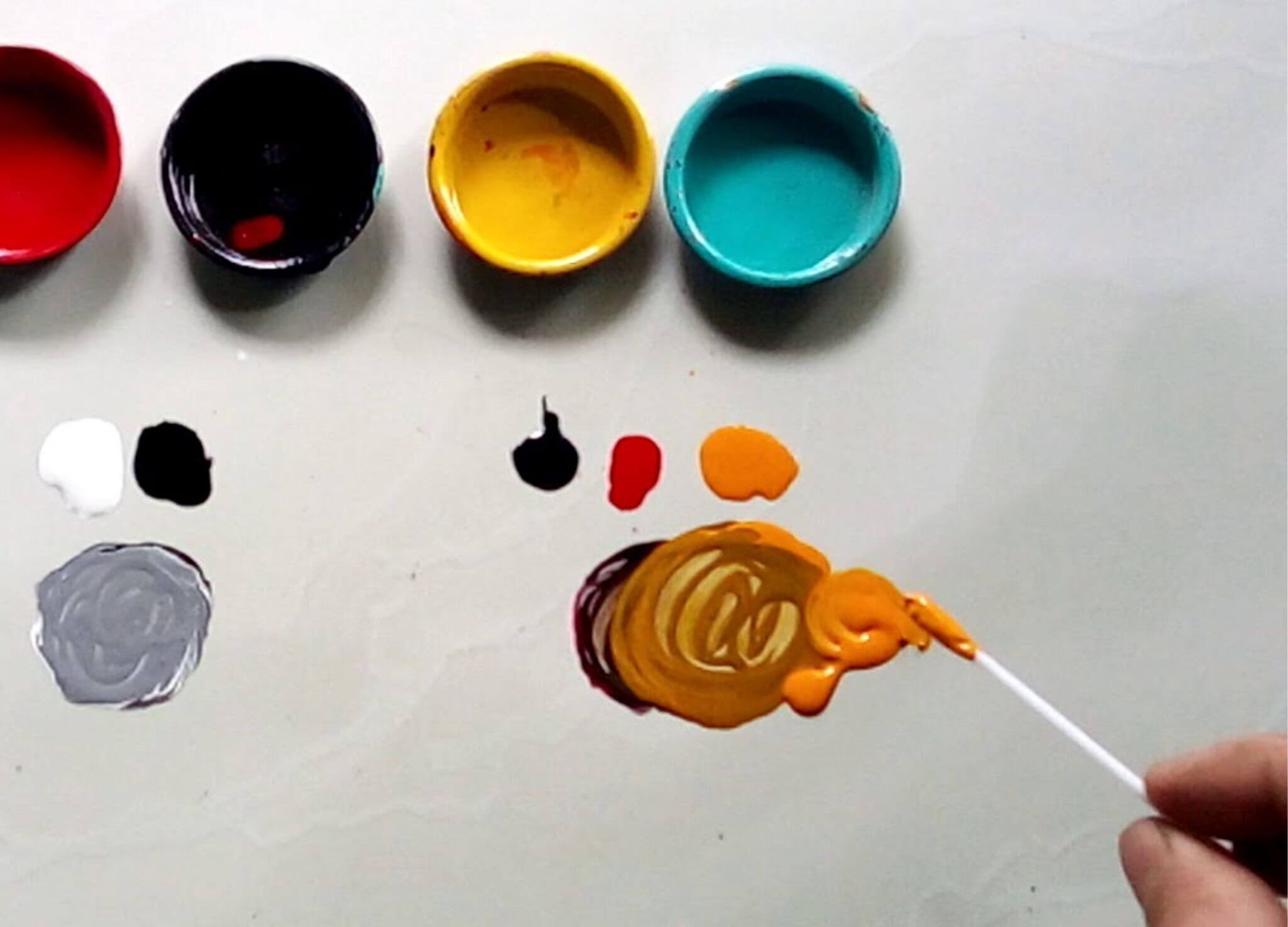 Quy trình sơn gỗ công nghiệp chi tiết tại Nội Thất JAMA 11 Trước khi sơn màu gỗ công nghiệp hãy pha màu thật cẩn thận