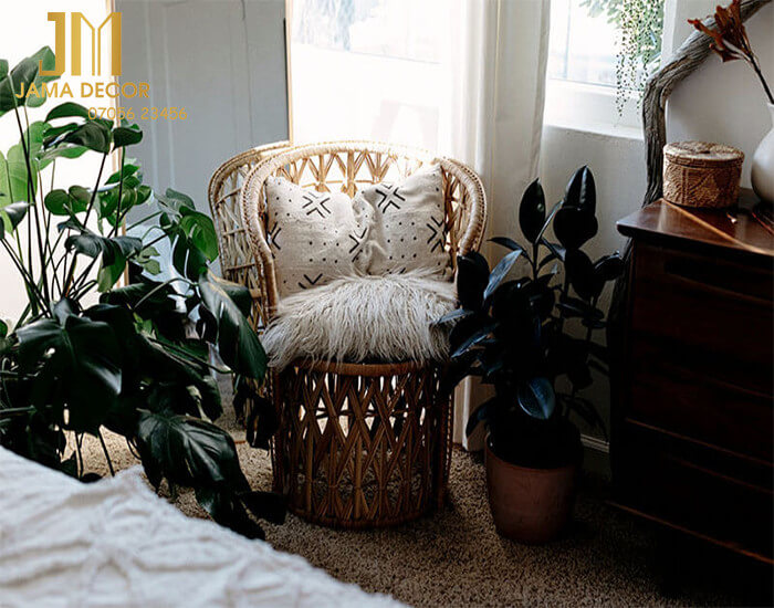 ghế ngồi làm bằng mây