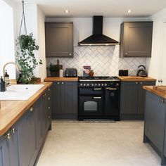 Phong cách thiết kế nội thất hiện đại là gì? Đặc điểm của thiết kế hiện đại (Update 2021) 56 092406733a25759d03f02f5a50aa96d8