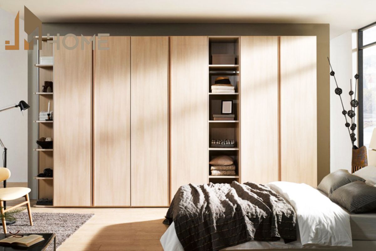 Mẫu thiết kế tủ quần áo âm tường cho phòng ngủ nhỏ