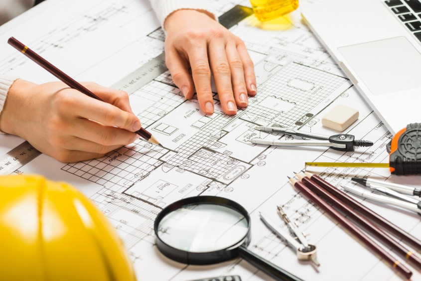 Khảo sát hiện trạng và kiểm tra kết cấu nhà cũ trước khi cải tạo để đảm bảo an toàn và bền vững cho công trình.